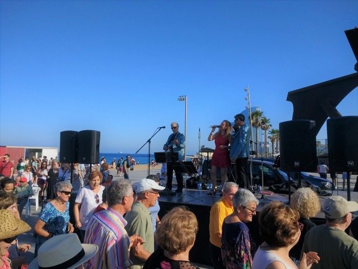 08/06/2017 – BARCELONA – Ball Plaça del Mar