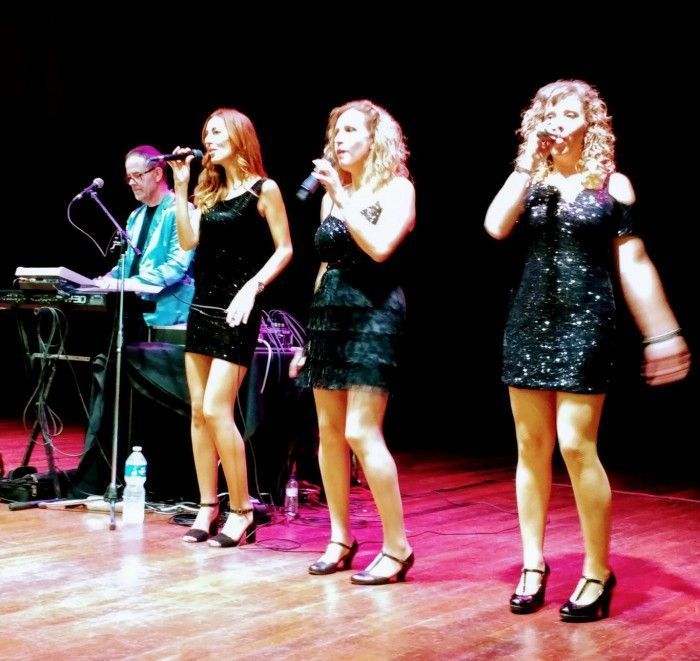 12/10/2017 – VILANOVA DEL CAMÍ (l'Anoia) – Ball Festa Major (Jaume, Francesc, Rita, Lourdes, Cris)