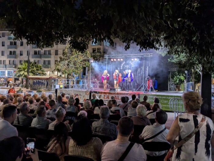 L'HOSPITALET DE LLOBREGAT · Festa Major Barri del Centre · Espectacle Varie-Gats· 21/06/26