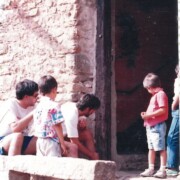 BALLTARGA (La Cerdanya) amb nens del poble abans de l'actuació - 20/09/1987