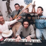 CASSERRES (Berguedà) Masía Cal Gatzerí · Foto Promocional · Grup Musical Orgue de Gats + Productes Artesanals del Berguedà elaborats per Sebastià Silvestre (Bateria) · Any 1992/93