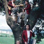 AVIÀ (Berguedà) Sessió Fotogràfica Promocional Tríptics · Jaume Fíguls, Pere Farrés, Albert Fíguls i Sebastià Silvestre · 1993