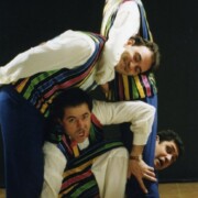 SESSIÓ FOTOGRÀFICA PROMOCIONAL · Nous components · Jaume Fíguls (Baix) Jordi Prat "Jembu" (Bateria) · Toni Ortega (Cantant i Guitarra) · Sergio Fidemraizer (Teclats) · 1994