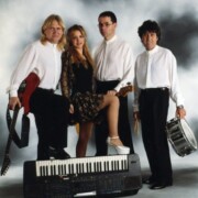 SESSIÓ FOTOS PROMOCIONALS 2002 · Jaume Fíguls (baix) Paco Granged (cantant i guitarra) Cris (teclats) Àngel Àrias (bateria)