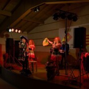 GUILS DE CERDANYA · Festa de la Gent Gran · Espectacle Varie-Gats (Música, màgia i humor) · 19/10/2025